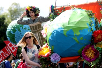 ‘More than 2,000’ mothers and families march through London demanding urgent climate action